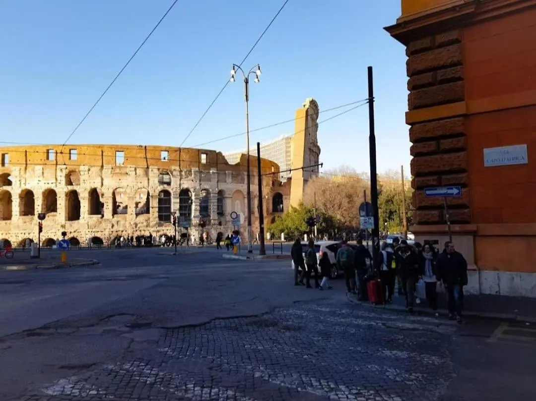 The White Colisseum Apartamento Roma 0*,  Itália